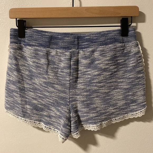 Blue with White Lace Trim Summer Shorts (M) - Picture 2 of 5